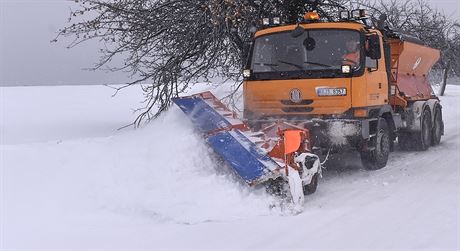 Na Vysoin je piblin 275 kilometr silnic, které se v zim neudrují. Od nové sezony silniái dostali od krajské správy a údrby silnic zákaz vyproovaní zapadlých aut z tchto míst.