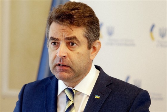 Ukrajinský velvyslanec v České republice Jevhen Perebyjnis