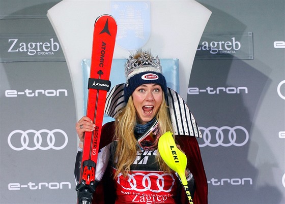 LYASKÁ KRÁLOVNA. Amerianka Mikaela Shiffrinová se raduje z vítzství ve...