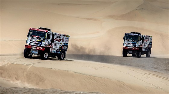 Martin oltys a Martin Kolomý ve druhé etap Rally Dakar 2019.