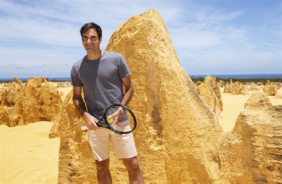 TURISTA? JET NE. Roger Federer pózuje v pouti v západní Austrálii. Moná ho...