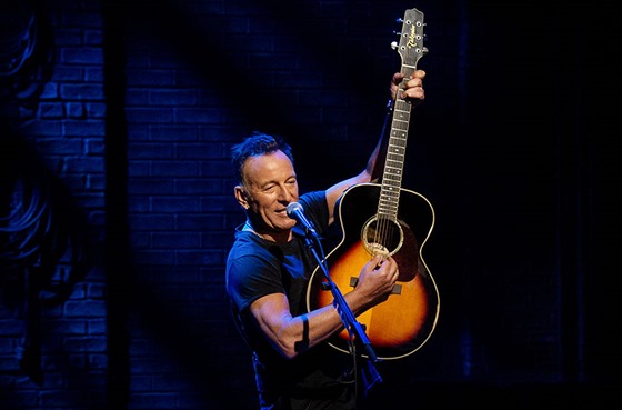 Z koncertního záznamu Springsteen on Broadway