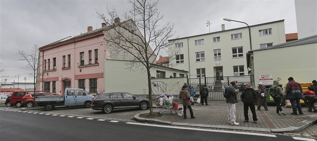 Msto Plze odkoupilo objekt vedle Domova sv. Frantika ve Wenzigov ulici,...