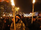 V procházejícím davu byli mimo jiné písluníci ukrajinských nacionalistických...