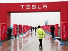 Tesla v pondlí 7. ledna zahájila stavbu nové továrny na své elektromobily v...