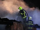 Velký požár, se kterým bojovalo deset jednotek hasičů, zničil v Šubířově na...