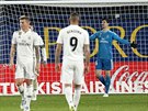 Neastný branká Real Madrid Thibaut Courtois poté, co inkasoval v duelu s...