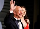 Jeff Bezos a jeho manelka MacKenzie Bezosová (Beverly Hills, 4. bezna 2018)