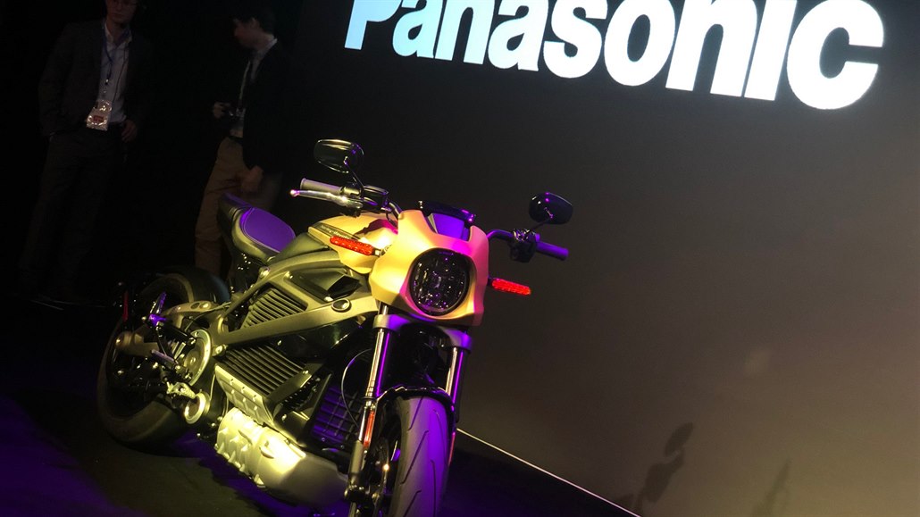 Panasonic představil první elektrickou motorku Harley-Davidson