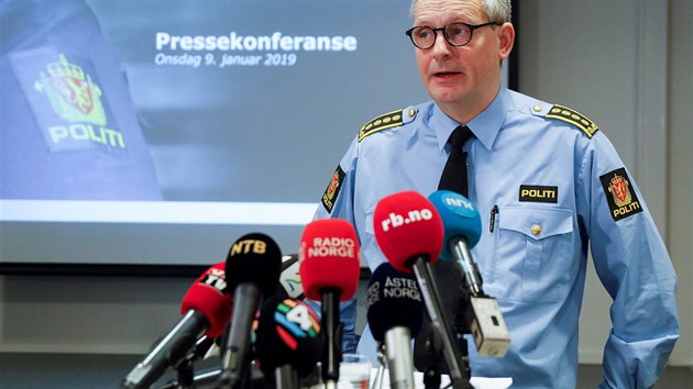 Policista Tommy Broske na tiskov konferenci k ppadu nosu Elisabeth Falkevikov Hagenov (9. ledna 2019)