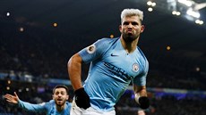 Sergio Agüero se raduje z gólu do sít� Liverpoolu.