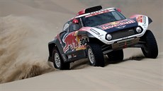 Stephane Peterhansel v první etap� Rallye Dakar.