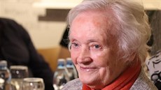 Navzdory velmi t�kému �ivotu a stra�ným vále�ným útrapám má Helena Stéblová...