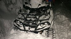 Se sn�nými skútry a �ty�kolkami vybavenými pásovým podvozkem dojeli hor�tí...