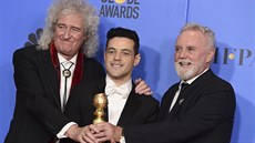 Brian May a Roger Taylor slaví s hercem Ramim Malekem úspěch filmu o kapele...