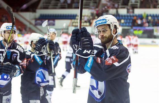 Jan Eberle z Plzn zdraví diváky v Olomouci.