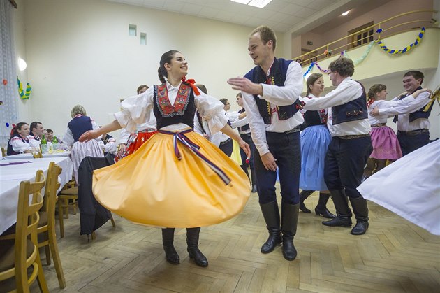 Krojový ples v obci Bílovice na Uherskohradisku.