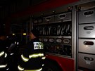 Ranní pebírání a kontrola technicky v centrální hasiské stanici