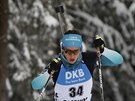 Anais Chevalierová ve sprintu biatlonistek v Oberhofu.