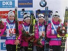 eské biatlonistky Lucie Charvátová, Veronika Vítková, Markéta Davidová a Eva...