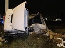 Kamion vyjel ze zatky na vjezdu z Rozvadovsk spojky. (14. 1 .2019)