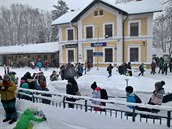 Sn�hová nadílka p�ilákala do �elezné Rudy milovníky ly�ování. Kv�li �patnému...