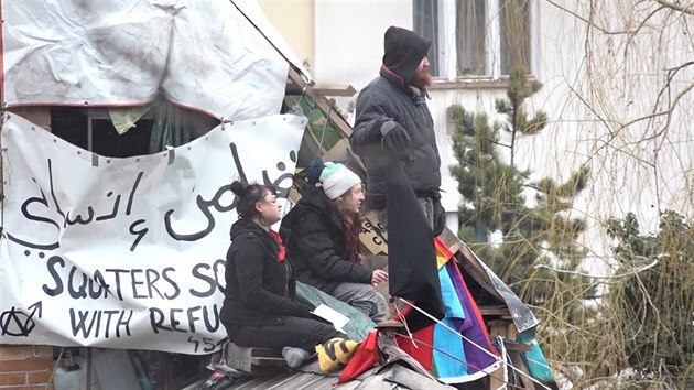 Aktivisté na střeše kliniky (11.1.2019)