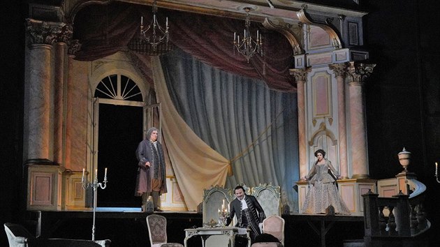 Scna z opery Franceska Ciley Adriana Lecouvreur, kterou uvedla Metropolitn opera