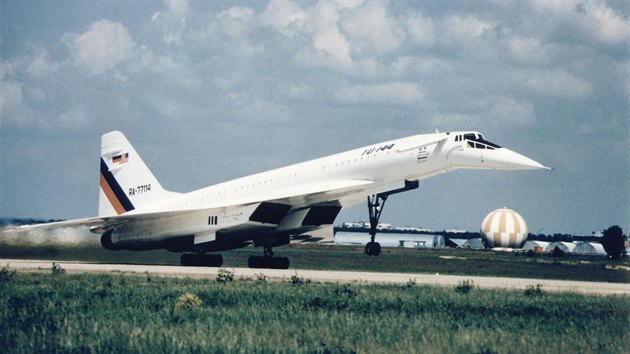 Nadzvukov ltajc laborato Tu-144LL