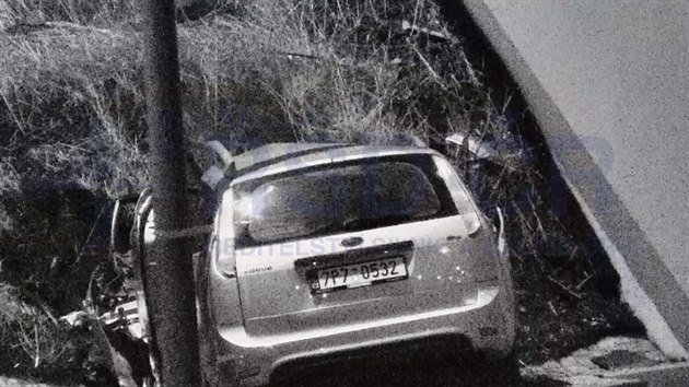 Záběry dopravní nehody u vjezdu do Lochkovského tunelu na Pražském okruhu