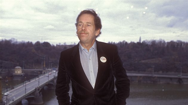 Dramatik Vclav Havel pi jednn v praskm hotelu Hilton (1. prosince 1989)