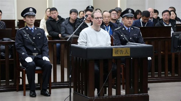 Kanaďan Robert Lloyd Schellenberg v Číně čelí obvinění z pašování drog. (14. ledna 2019)