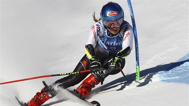 Mikaela Shiffrinov v obm slalomu v Kronplatzu