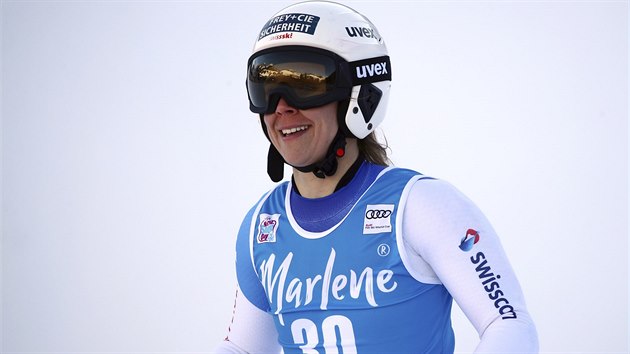 vcarsk lyaka Andrea Ellenbergerov v cli obho slalomu v Kronplatzu.