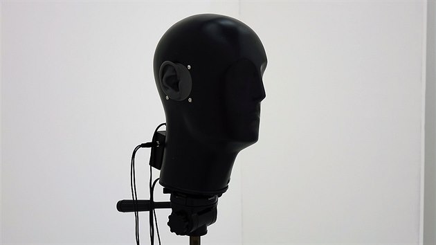 Binaurln mikrofon je soust techniky, kterou vyuv divadeln novinka NoDu nazvan Fantasy!