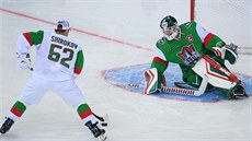 Český brankář Jakub Kovář během dovednostních soutěží před utkáním hvězd KHL.