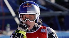 Ester Ledecká v cíli sjezdu v Cortin d´Ampezzo.