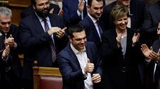 ecká vláda premiéra Alexise Tsiprase získala dvru parlamentu a odvrátila...