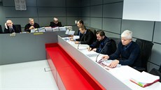 Krajský soud v Olomouci začal projednávat případ posledních dvou mužů...
