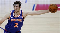 Luke Kornet z New Yorku bhem zápasu s Washingtonem