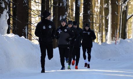 Fotbalisté Hradce Králové pi zimní píprav v Krkonoích.