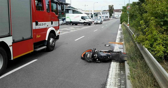 Za pohotovou záchranu zranného motorkáe ve svém volnu dostal brnnský hasi...