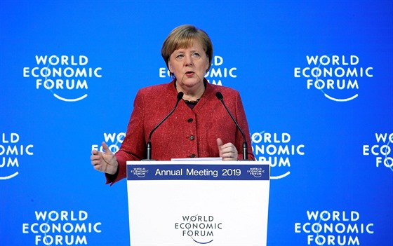 Nmecká kancléka Angela Merkelová na Svtovém ekonomickém fóru v Davosu...