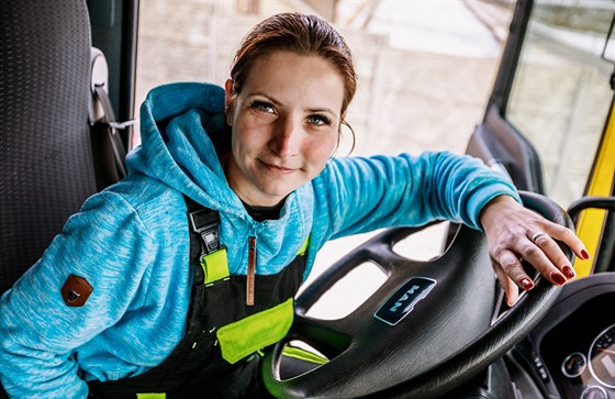 Ženy za volantem: Veronika Viktorinová jezdí s fekálním vozem