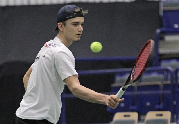 Tenista Macháč si zahraje na Roland Garros první grandslam v kariéře