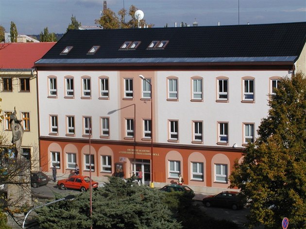Budova obchodní akademie a vyí odborné koly ve Svitavách.