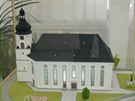 Model evangelick�ho kostela sv. Trojice v A�i, kter� v 60. letech do z�klad�...
