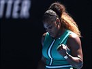 Americká tenistka Serena Williamsová se povzbuzuje ve tvrtfinále Australian...