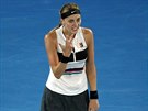 TI. Petra Kvitová nespokojen gestikuluje ve finále Australian Open.