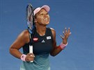 FRUSTRACE. Japonka Naomi Ósakaová se ve finále Australian Open roziluje po...